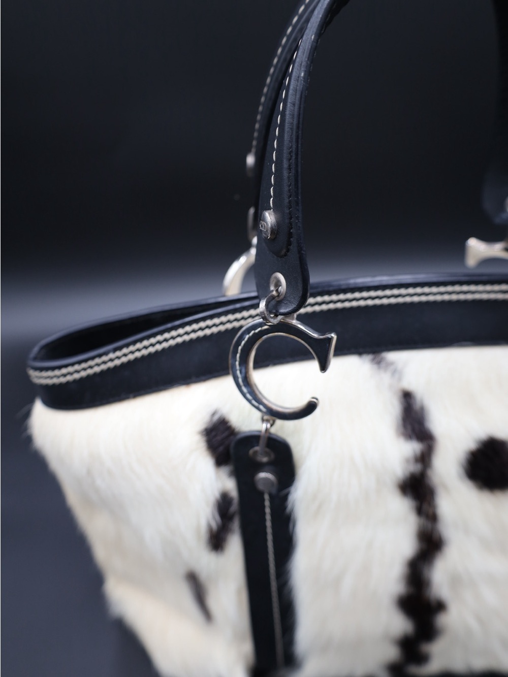 Rare Christian Dior cowhide fur bag - Picture 6 of 7